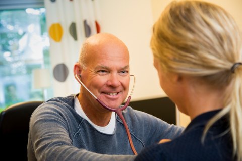 Helsa, nu Feelgood, miljöporträtt från olika enheter.
